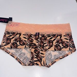 Brand new, medium boy short panties La Senza tags attached,  Bundle 4 for $20!